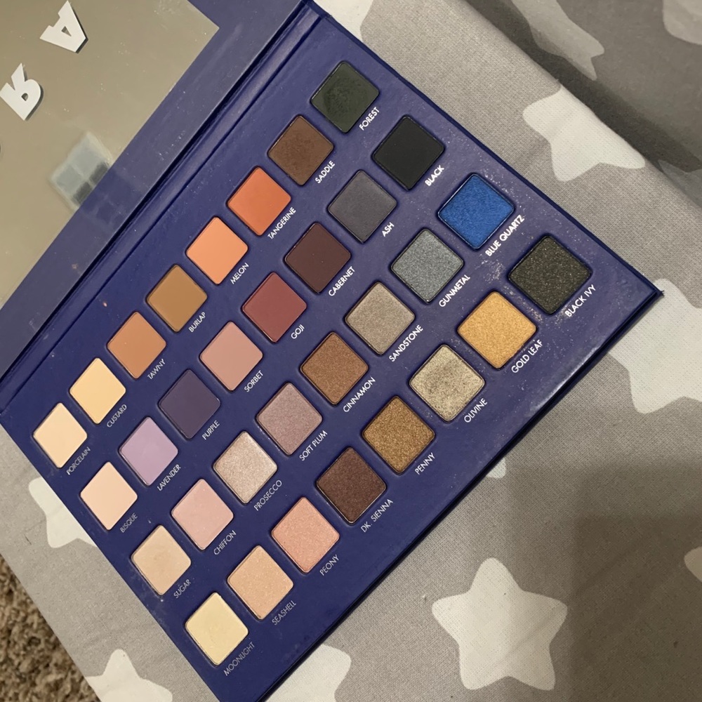 Lorac mega pro 2 eyeshadow palette